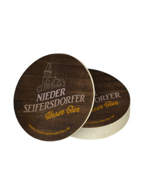 https://www.niederseifersdorfer.de/wp-content/uploads/2020/10/10er_bierdeckel-300x375.jpg